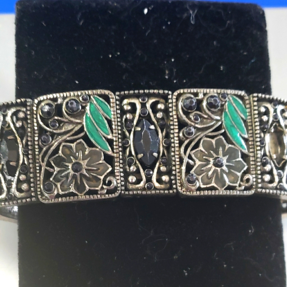 Stretch bracelet